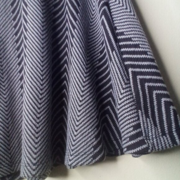 Gilli Skirt Women M Pull On Elastic Waist Stretch Black Gray - Picture 8 of 14